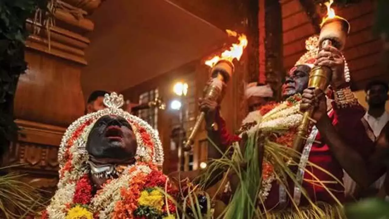 Karnataka: आज तुलु आत्मा उपासना पर पैनल चर्चा Karnataka: आज तुलु आत्मा उपासना पर पैनल चर्चा