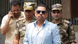 Delhi कोर्ट ने वाड्रा को भेजा समन, ईडी केस में अगली पेशी तय Delhi कोर्ट ने वाड्रा को भेजा समन, ईडी केस में अगली पेशी तय