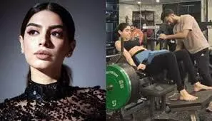 Khushi Kapoor ने जिम में उठाया 290 किलो वजन, कहा- तनाव के बावजूद खुश हूं Khushi Kapoor ने जिम में उठाया 290 किलो वजन, कहा- तनाव के बावजूद खुश हूं