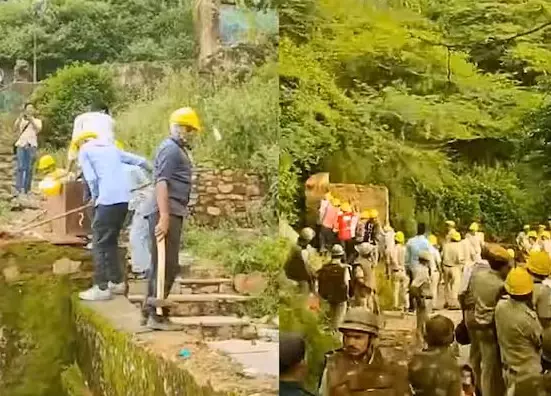Ajmer: तारागढ़ में वन भूमि पर कार्रवाई, कई अवैध निर्माण ढहाए गए Ajmer: तारागढ़ में वन भूमि पर कार्रवाई, कई अवैध निर्माण ढहाए गए