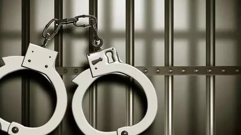 GOA: साइबर अपराध पुलिस ने 25.5 लाख की धोखाधड़ी के आरोप में बेंगलुरु के एक व्यक्ति को गिरफ्तार किया GOA: साइबर अपराध पुलिस ने 25.5 लाख की धोखाधड़ी के आरोप में बेंगलुरु के एक व्यक्ति को गिरफ्तार किया