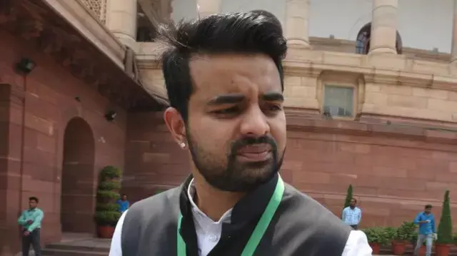 Bangalore: पूर्व सांसद रेवन्ना दोषी करार, आज होगी सजा का ऐलान Bangalore: पूर्व सांसद रेवन्ना दोषी करार, आज होगी सजा का ऐलान