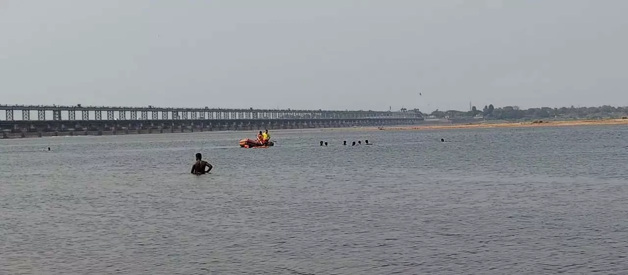 महानदी जल विवाद: छत्तीसगढ़ के CM ने ओडिशा के सौहार्दपूर्ण समाधान के आह्वान पर प्रतिक्रिया दी महानदी जल विवाद: छत्तीसगढ़ के CM ने ओडिशा के सौहार्दपूर्ण समाधान के आह्वान पर प्रतिक्रिया दी