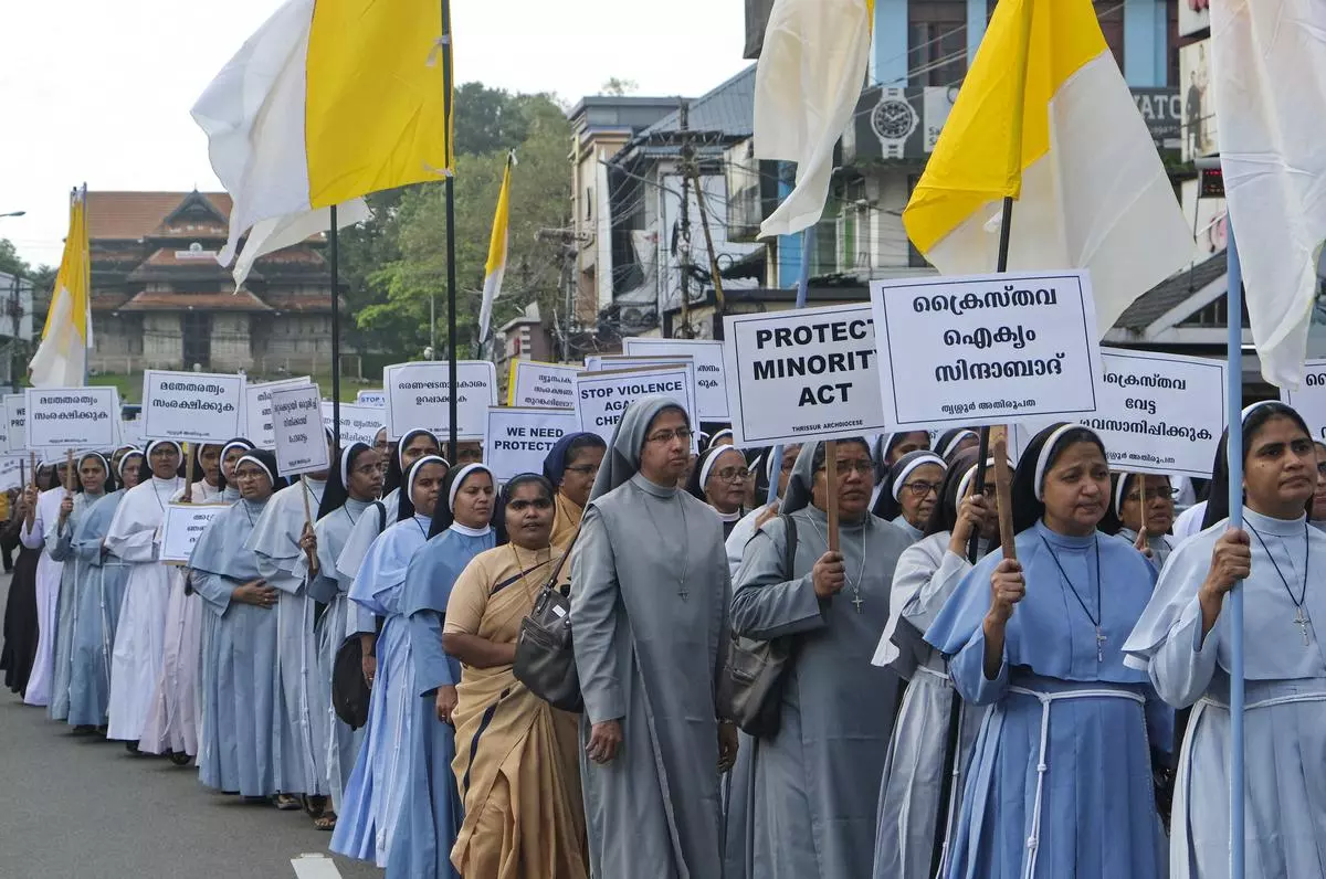 Kerala की कैथोलिक ननें सशर्त ज़मानत पर छत्तीसगढ़ जेल से रिहा Kerala की कैथोलिक ननें सशर्त ज़मानत पर छत्तीसगढ़ जेल से रिहा