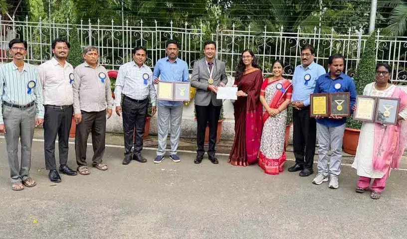 NITI Aayog में नारनूर मंडल को राष्ट्रीय स्तर का स्वर्ण पदक NITI Aayog में नारनूर मंडल को राष्ट्रीय स्तर का स्वर्ण पदक
