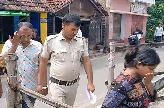 नाबालिग का 21 लाख रुपये का सोने का हार गायब? नाबालिग का 21 लाख रुपये का सोने का हार गायब?