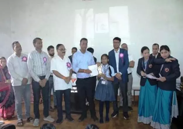 सफलता का कोई शॉर्टकट नहीं होता, ईमानदार मेहनत से मिलता है सफलता: कलेक्टर डॉ कन्नौजे सफलता का कोई शॉर्टकट नहीं होता, ईमानदार मेहनत से मिलता है सफलता: कलेक्टर डॉ कन्नौजे