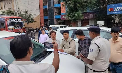 मध्य प्रदेश के इंदौर में RTO ने एक दिन में 91 वाहनों से 1.5 करोड़ वसूले मध्य प्रदेश के इंदौर में RTO ने एक दिन में 91 वाहनों से 1.5 करोड़ वसूले