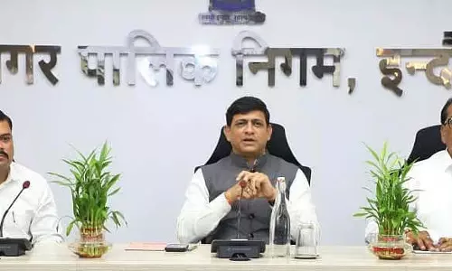 Indore : महापौर ने शहर की सभी सड़कों की मरम्मत के लिए 25 अक्टूबर की समय सीमा तय की