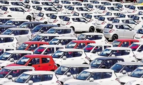 जुलाई में यात्री वाहनों की बिक्री 3.48 लाख इकाई पर स्थिर रही जुलाई में यात्री वाहनों की बिक्री 3.48 लाख इकाई पर स्थिर रही