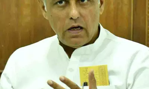सरकार को टाटा समूह से एयर इंडिया वापस ले लेनी चाहिए: MP Manish Tewari