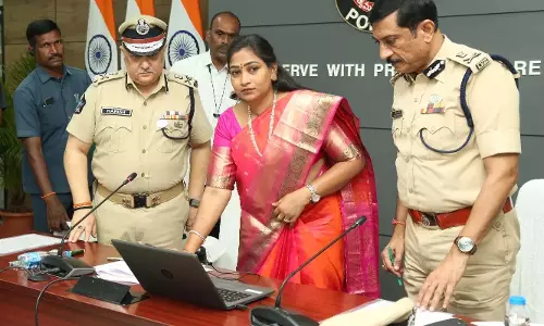 गृह मंत्री अनीता ने आंध्र प्रदेश पुलिस कांस्टेबल भर्ती परिणाम जारी किए