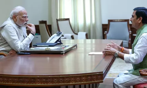 PM मोदी से केंद्रीय राज्य मंत्री तोखन साहू ने की मुलाकात