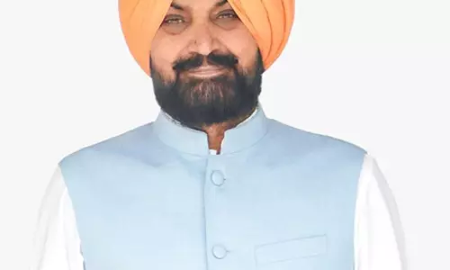 पंजाब: रणजीत गिल के कई ठिकानों पर विजिलेंस की छापेमारी पंजाब: रणजीत गिल के कई ठिकानों पर विजिलेंस की छापेमारी
