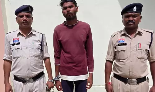 भाई को धमकी देने वाले युवक की कर दी हत्या, पत्थर से कुचला था शव भाई को धमकी देने वाले युवक की कर दी हत्या, पत्थर से कुचला था शव