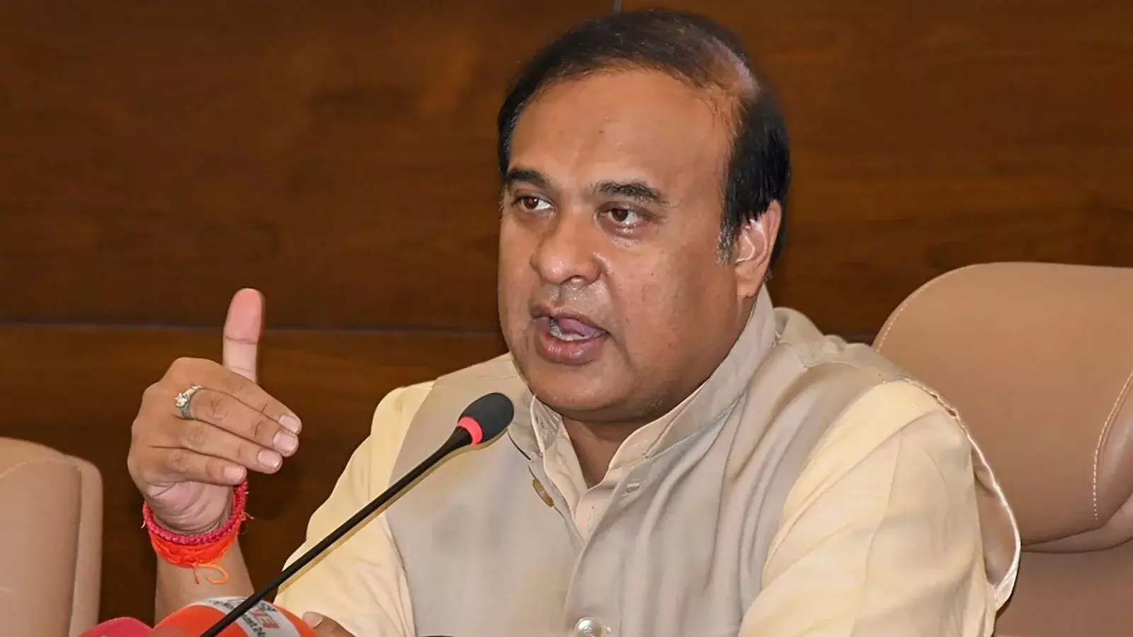 Assam CM हिमंत बिस्वा सरमा का दावा, यूएसटीएम वन भूमि पर बना Assam CM हिमंत बिस्वा सरमा का दावा, यूएसटीएम वन भूमि पर बना