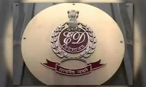 पूर्व CPWD इंजीनियर और उनकी पत्नी पर मनी लॉन्ड्रिंग का आरोप
