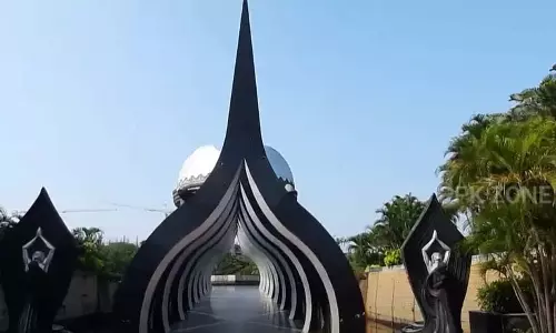 Telangana: तकनीकी कर्मचारी को परेशान करने के आरोप में एक व्यक्ति गिरफ्तार Telangana: तकनीकी कर्मचारी को परेशान करने के आरोप में एक व्यक्ति गिरफ्तार