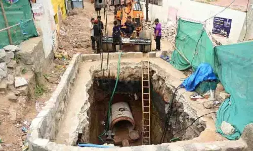 हाइड्रा आयुक्त ने Hyderabad में नाला मोड़, झील विकास, बाढ़ रोकथाम कार्यों की समीक्षा की