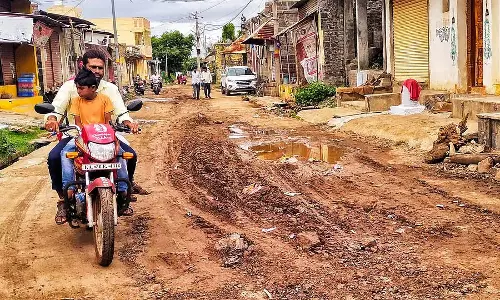 Hulasura : जेजेएम कार्य के लिए सड़क क्षतिग्रस्त