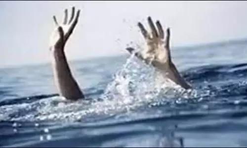 नरसिंहपुर में हाथीनाला-बिल्डा झरने में 12वीं कक्षा के तीन छात्र डूबे नरसिंहपुर में हाथीनाला-बिल्डा झरने में 12वीं कक्षा के तीन छात्र डूबे