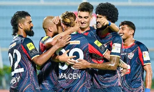 चार गोल के साथ चमके क्लेटन सिल्वा, डायमंड हार्बर की धमाकेदार जीत चार गोल के साथ चमके क्लेटन सिल्वा, डायमंड हार्बर की धमाकेदार जीत
