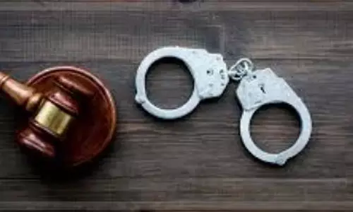 GOA: साइबर घोटाले में महिला से 97 लाख रुपये की ठगी, आरोपी गिरफ्तार GOA: साइबर घोटाले में महिला से 97 लाख रुपये की ठगी, आरोपी गिरफ्तार
