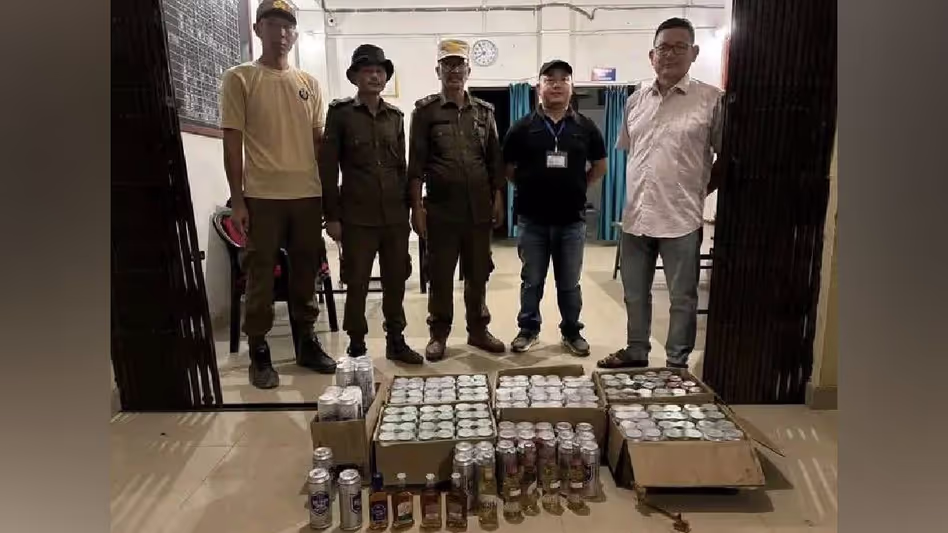 Arunachal : बोर्डुम्सा में अवैध शराब पर बड़ी कार्रवाई अचानक छापेमारी में बड़ी खेप जब्त