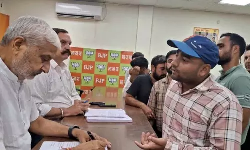 शाम लाल शर्मा ने BJP मुख्यालय में लगाया जनता दरबार शाम लाल शर्मा ने BJP मुख्यालय में लगाया जनता दरबार