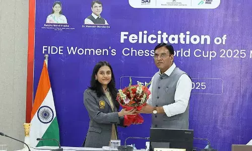 दिव्या देशमुख को फिडे विश्व कप जीत के लिए सम्मानित किया गया