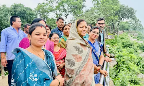 मंत्री लक्ष्मी रजवाड़े ने टाटामारी इको टूरिज्म स्थल का किया भ्रमण