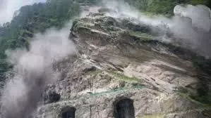 Uttarakhand: जल विद्युत परियोजना स्थल पर भारी भूस्खलन,कई मजदूर घायल Uttarakhand: जल विद्युत परियोजना स्थल पर भारी भूस्खलन,कई मजदूर घायल