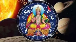 Surya Gochar 2025: 17 अगस्त से इन 9 राशियों के घर खुशियों की बहार Surya Gochar 2025: 17 अगस्त से इन 9 राशियों के घर खुशियों की बहार