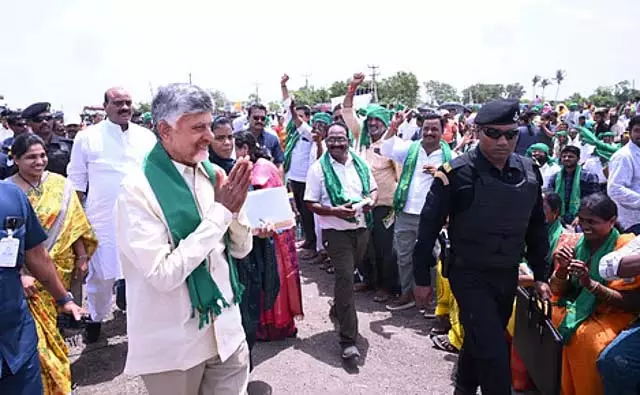 Andhra के मुख्यमंत्री ने अन्नदाता सुखीभावा योजना शुरू की Andhra के मुख्यमंत्री ने अन्नदाता सुखीभावा योजना शुरू की