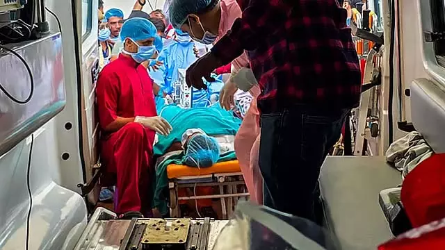 दिल्ली के AIIMS में बलंगा की लड़की की मौत: पिता और पुलिस ने कहा आत्महत्या दिल्ली के AIIMS में बलंगा की लड़की की मौत: पिता और पुलिस ने कहा आत्महत्या