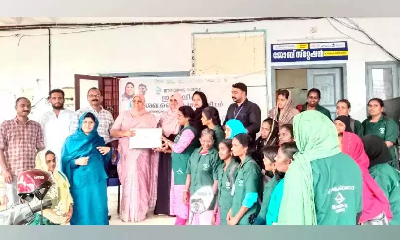 Kerala : एराट्टुपेट्टा नगर पालिका में ई-कचरा संग्रहण शुरू Kerala : एराट्टुपेट्टा नगर पालिका में ई-कचरा संग्रहण शुरू