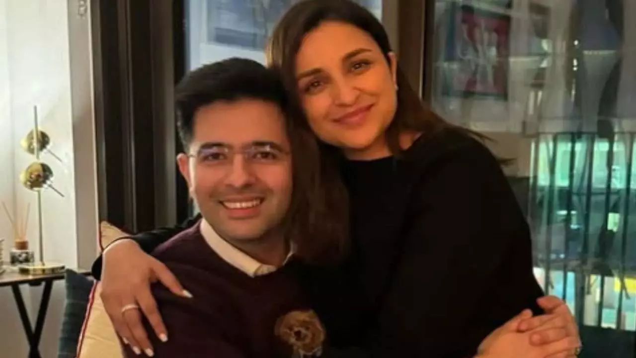 Parineeti Chopra ने पहली डेट के बाद पति राघव चड्ढा की उम्र गूगल पर सर्च की Parineeti Chopra ने पहली डेट के बाद पति राघव चड्ढा की उम्र गूगल पर सर्च की