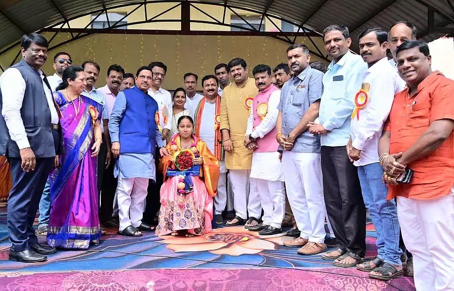 प्रतिभाओं के लिए निवेश और रोजगार: केंद्रीय मंत्री प्रल्हाद जोशी प्रतिभाओं के लिए निवेश और रोजगार: केंद्रीय मंत्री प्रल्हाद जोशी