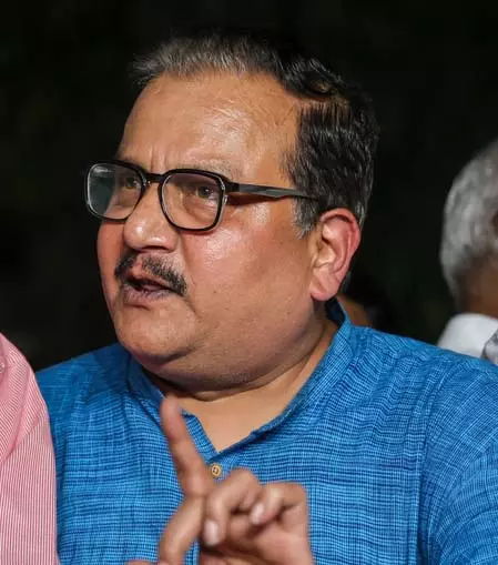वोटर लिस्ट से एक भी नाम कटना लोकतंत्र की हत्या के समान : राजद सांसद मनोज झा वोटर लिस्ट से एक भी नाम कटना लोकतंत्र की हत्या के समान : राजद सांसद मनोज झा