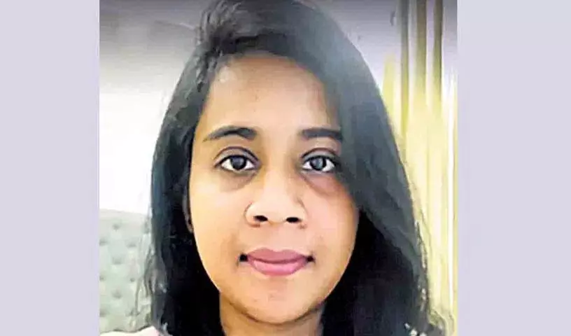 हवाई अड्डे पर बम विस्फोट की धमकी मामले में आरोपी गिरफ्तार हवाई अड्डे पर बम विस्फोट की धमकी मामले में आरोपी गिरफ्तार