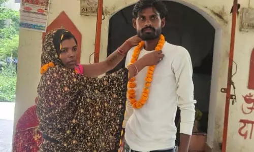 4 बच्चों को अपने पास रखा, पति ने फिर पत्नी की दूसरी शादी करा दी