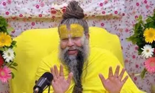 Premanand Ji Maharaj: प्रेमानंद जी महाराज से जानें मन दुखी हो तो उससे कैसे उबरें?
