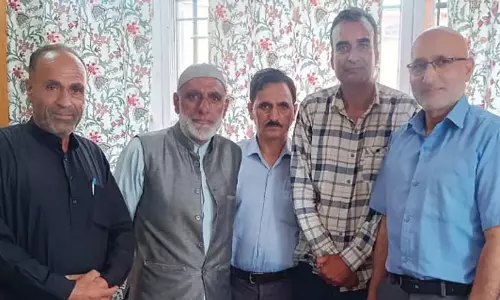 सोपोर के मरजपोरा में समकालीन सामाजिक मुद्दों पर चर्चा के लिए कार्यक्रम का आयोजन