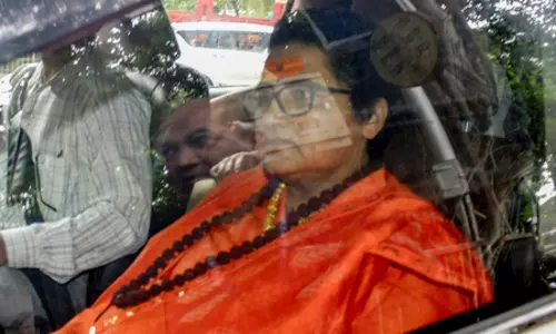 हिंदू आतंकवाद का झूठा नैरेटिव गढ़ने वालों का मुंह काला हुआ: साध्वी प्रज्ञा सिंह ठाकुर हिंदू आतंकवाद का झूठा नैरेटिव गढ़ने वालों का मुंह काला हुआ: साध्वी प्रज्ञा सिंह ठाकुर