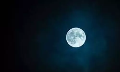 Sawan Purnima: जानिए सावन पूर्णिमा पर क्या दान करना चाहिए Sawan Purnima: जानिए सावन पूर्णिमा पर क्या दान करना चाहिए