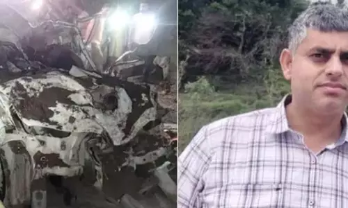 आंसुओं के बीच एसडीएम रामनगर और बेटे का अंतिम संस्कार