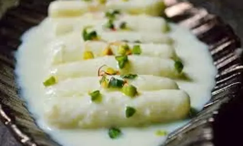 Recipe: घर पर बनाएं स्पेशल बंगाली मिठाई मलाई चमचम