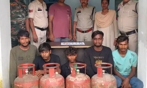 5 चोरी की वारदातों का खुलासा, एक नाबालिक समेत 6 आरोपी गिरफ्तार