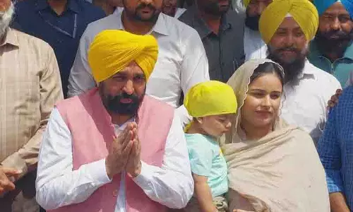 खरड़ रियाल्टार के घर, कार्यालय पर पंजाब विजिलेंस की छापेमारी पर CM Mann