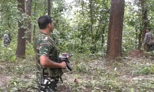 शहीद सप्ताह के दौरान माओवादियों ने ओडिशा-झारखंड सीमा पर रेलवे पटरियां उड़ा दीं